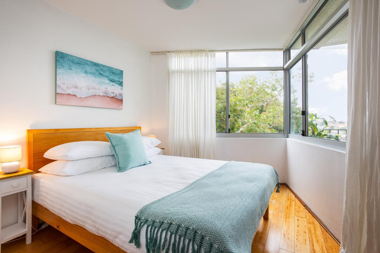 Bedroom 2, Bronte Beach Coastal Apartment with Ocean View, Sydney