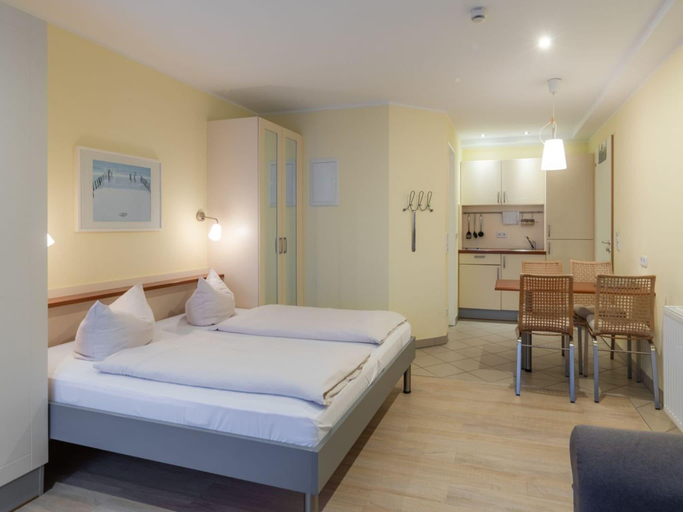 Bedroom 3, Ferienwohnung im Aparthotel Seepanorama, Mecklenburgische Seenplatte