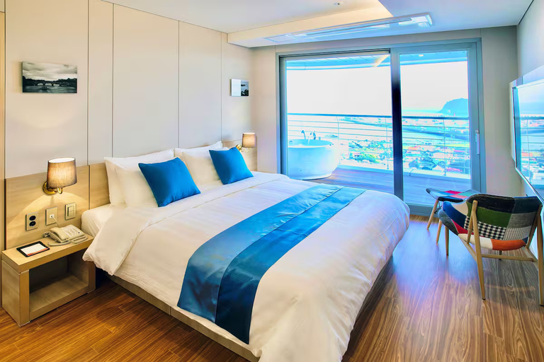 Bedroom 4, Hotel Bridge Seogwipo, Seogwipo