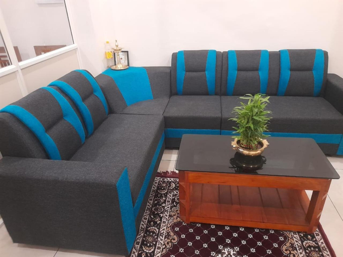 Others 5, RB TOURIST HOME, Thiruvananthapuram