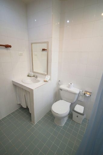 Bathroom, Touch Star Resort, Chom Thong