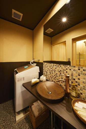 Bathroom 3, Rinn Yasaka Kodaiji, Kyoto