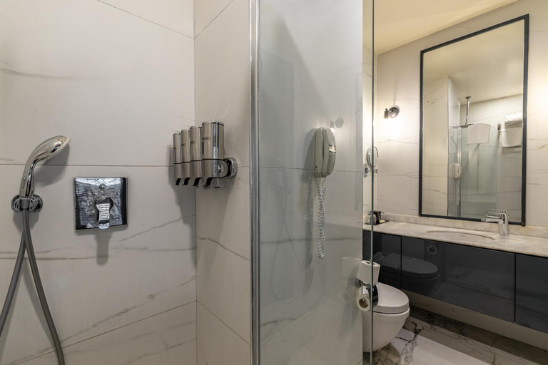 Bathroom 3, Lucky Monkey Hotel, Antalya