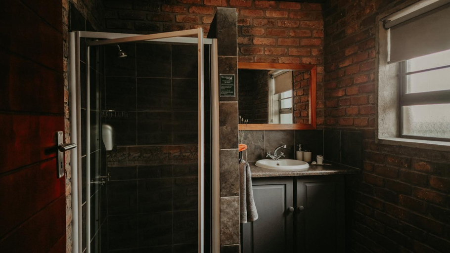 Bathroom, Teri-Lemveli Lodge, Central Karoo