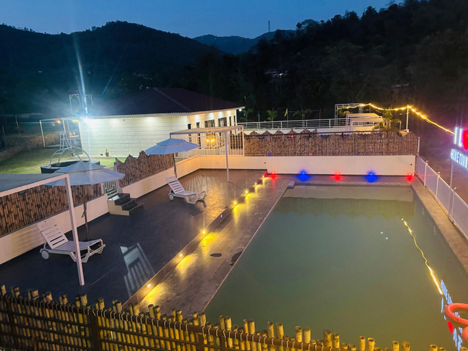 Pool 4, Home Town Resort, Solan