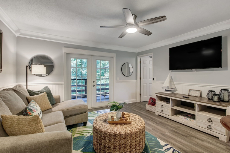 Living area 2, Fernandina Beach Hidden Gem Amelia Landings - 9F, Nassau