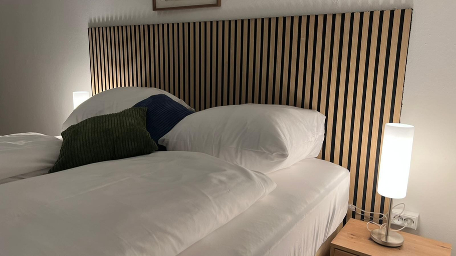 Room 3, Cozy Room With Balcony Near Rennweg, Wien