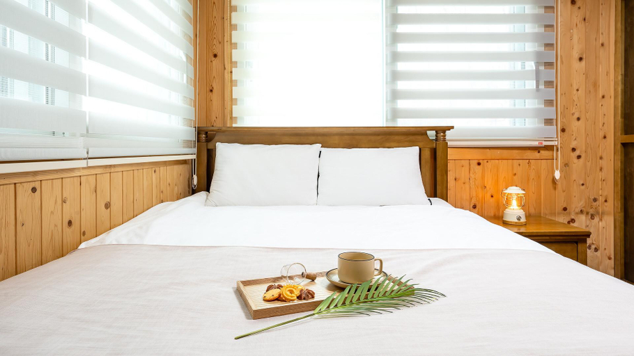 Bedroom 2, Namyangju Fourseason Poolvilla, Namyangju