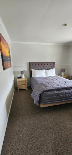 Bedroom 2, Westport Kiwi Holiday Park, Buller