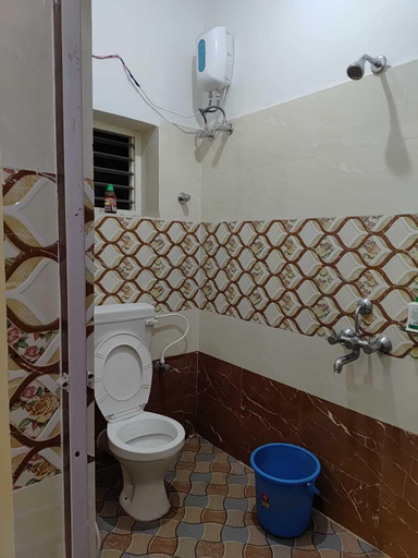 Bathroom 2, Laxmi Nrusingha Bhawan, Puri