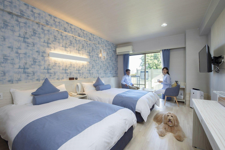 Bedroom 3, Wan Wan Paradise Premier Izukogen , Itō