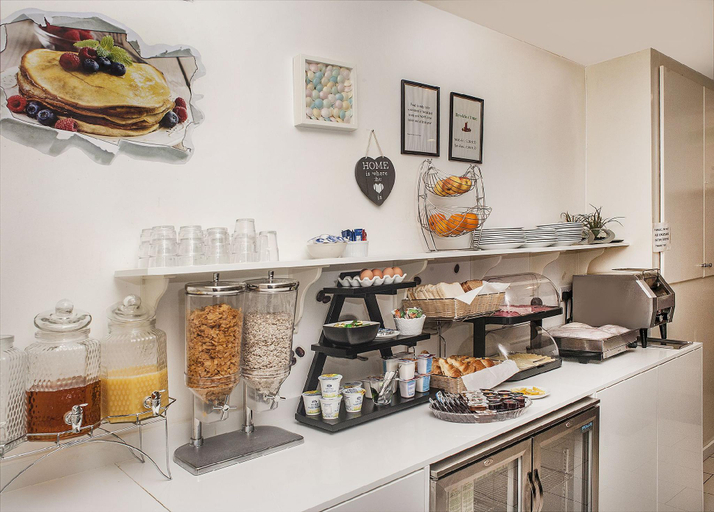 Food & Drinks, MStay Hotel 43, London