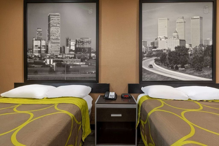 Room 4, Economy Suites - Fairgrounds, Tulsa