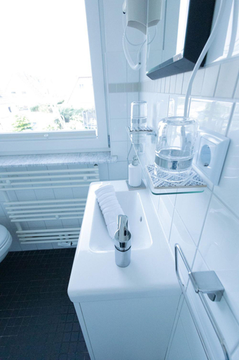 Bathroom 3, Pension Zur Brandung, Dithmarschen