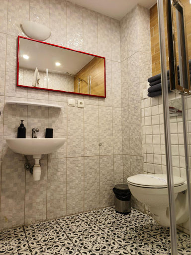 Bathroom 3, Galeria Italiana Apartments, Środa Śląska