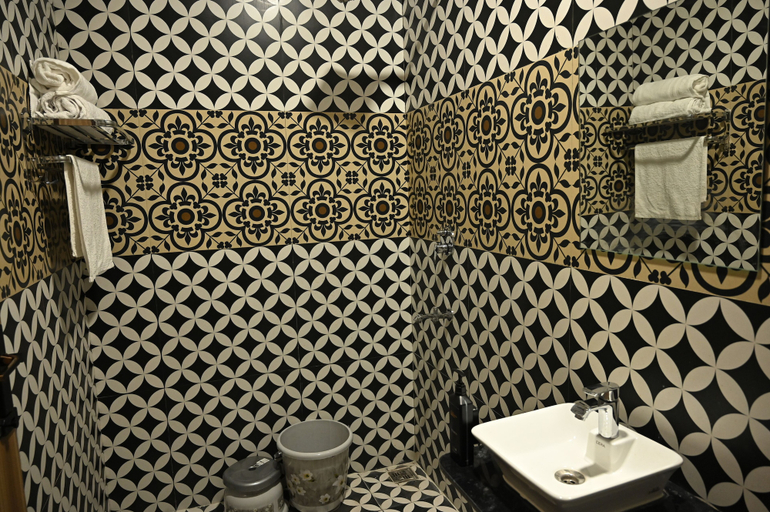 Bathroom 2, Troy Resorts and Wellness, Sahibzada Ajit Singh Nagar