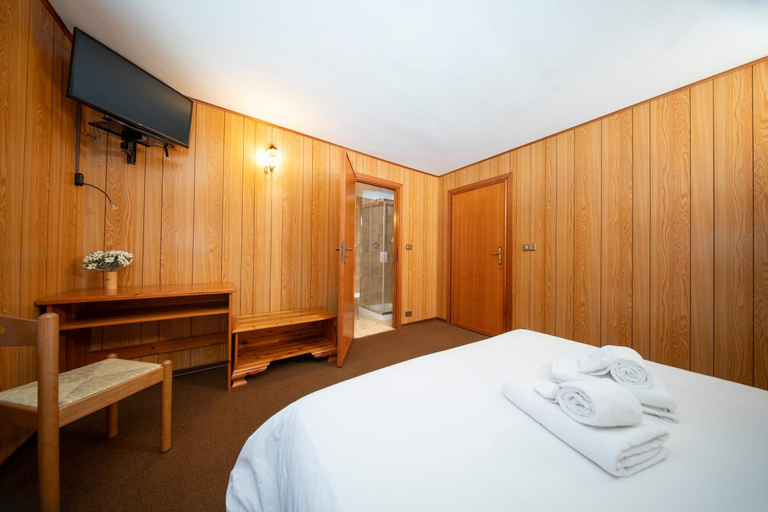 Bedroom 2, Lysjoch, Aosta
