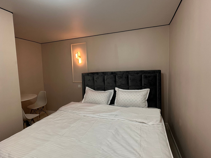 Room 4, Meridian Hotel, Almaty
