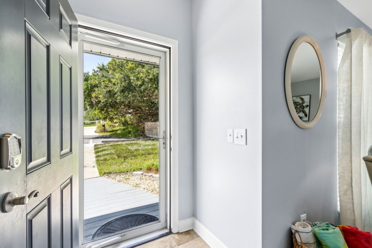 Interior 2, Cozy Pet Friendly 2BR - Fernandina Beach, Nassau