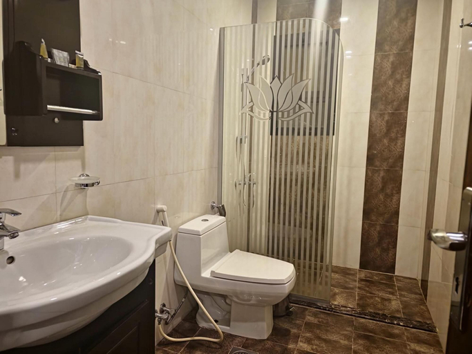 Bathroom, Neroz inn, Jeddah