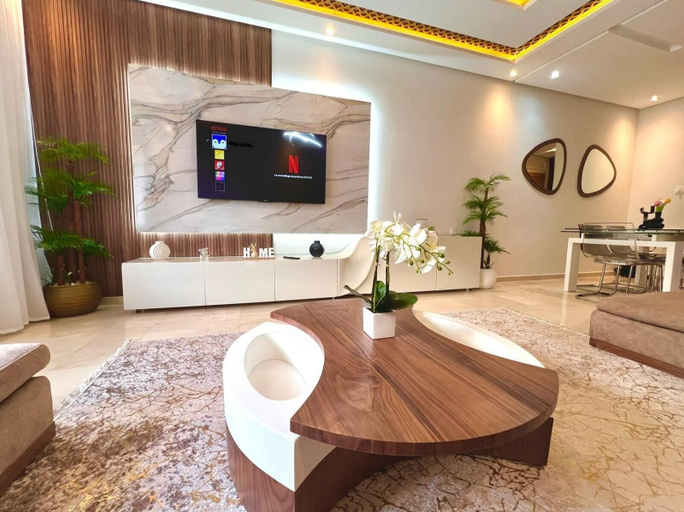 Living area 4, 3 bedrooms apartment in secure Résidence, Casablanca