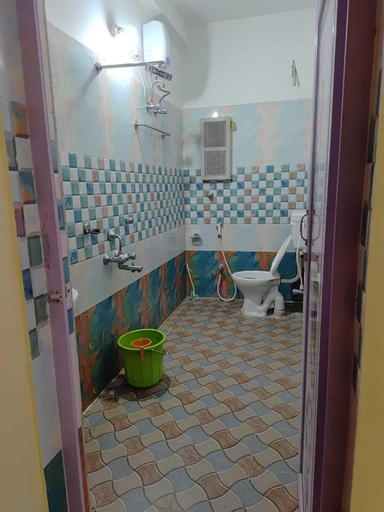 Bathroom 3, Laxmi Nrusingha Bhawan, Puri
