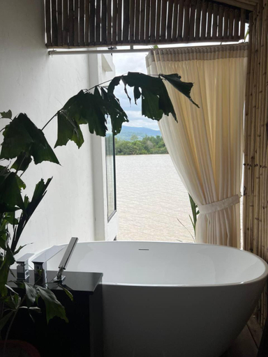 Bathroom 3, Daya Villa, Kampot