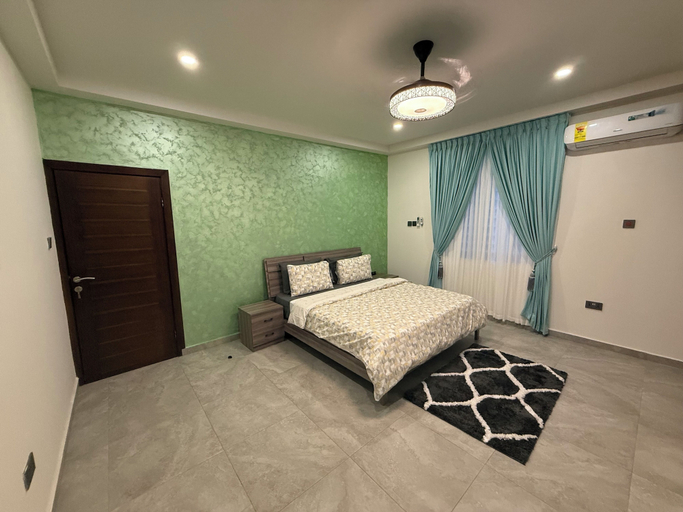 Room 4, fransons Homes, Tema