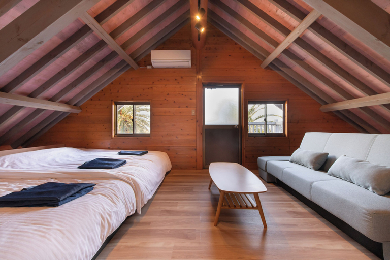 Room 3, costadelsol-hiji, Hiji
