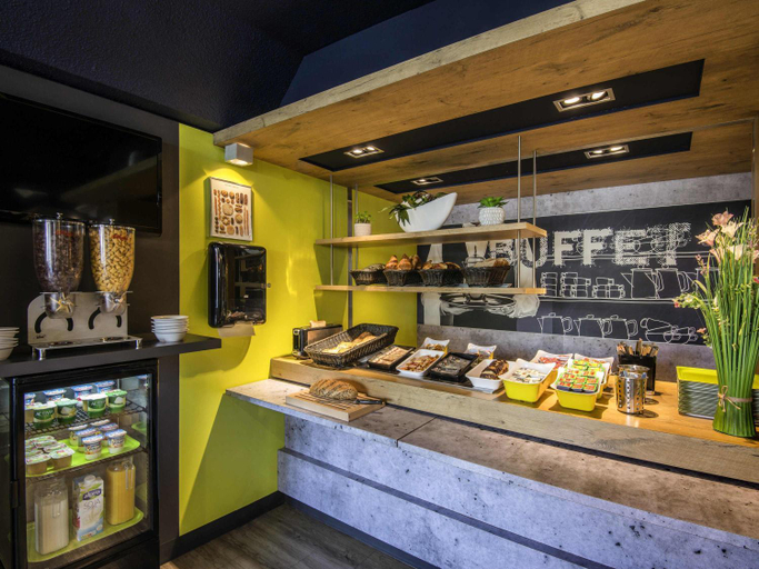 Food & Drinks 4, ibis budget Antibes Sophia Antipolis, Alpes-Maritimes