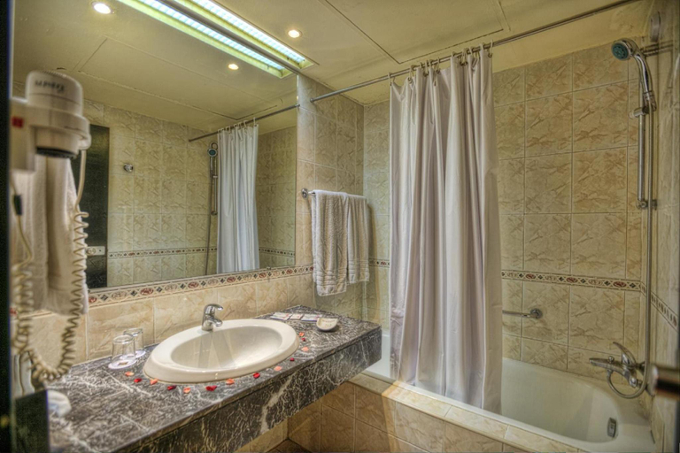 Bathroom 4, Hotel Marrakech Le Semiramis, Jerada