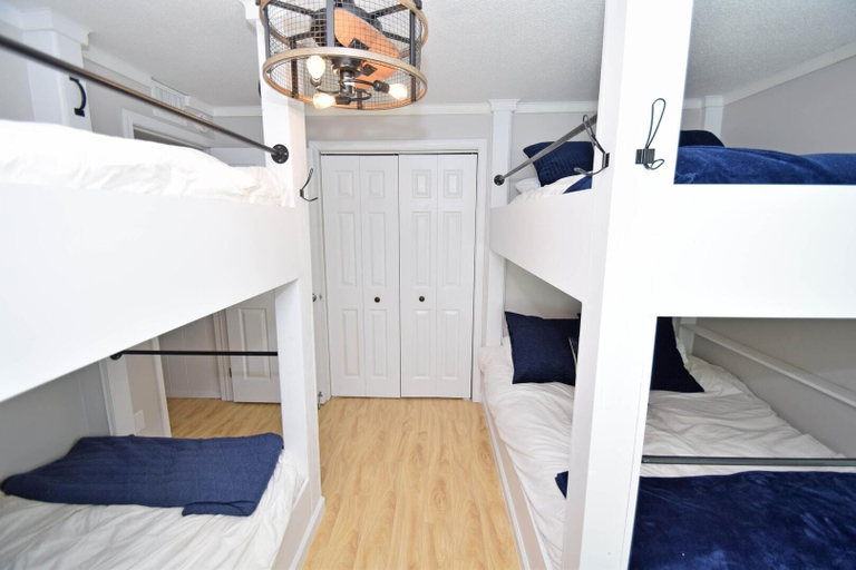 Room 4, Aronimink 1b 2 Bedroom Condo, Worcester