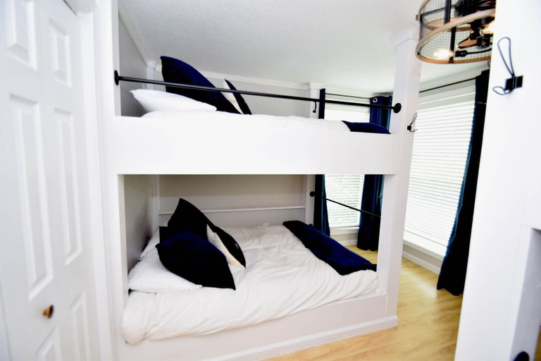 Room 3, Aronimink 1b 2 Bedroom Condo, Worcester