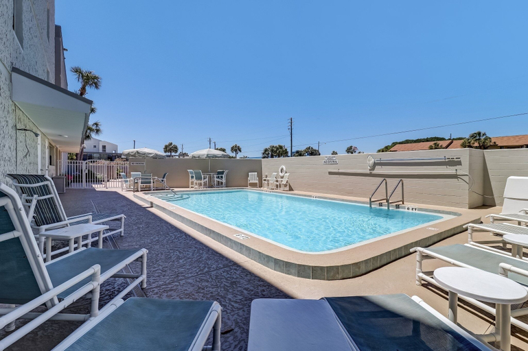 Pool 4, Vibrant Ocean View Getaway - Fernandina Beach, Nassau