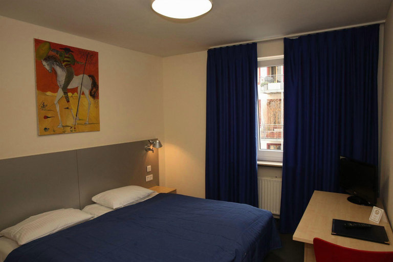 Bedroom 3, Hotel Muenchner Hof, Frankfurt am Main