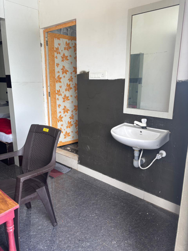 2, Aditya Inn, Dharmapuri