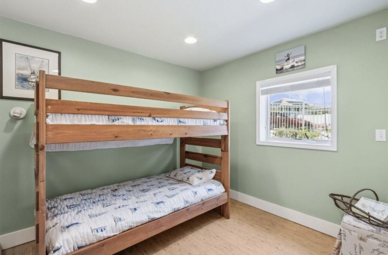 Room 3, Ocean View 3 Bedroom Home - Pet Friendly, Nassau