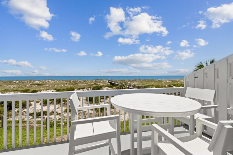 Outdoor dining 3, Charming Family Retreat w/ Ocean View Sandpiper Loop - 95076, Nassau