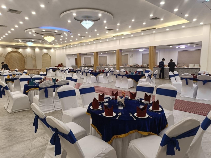 Business center, Home Town Resort, Solan