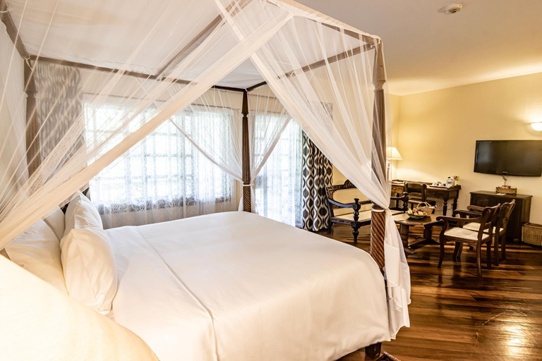 Bedroom 3, Safari Park Hotel, Kasarani
