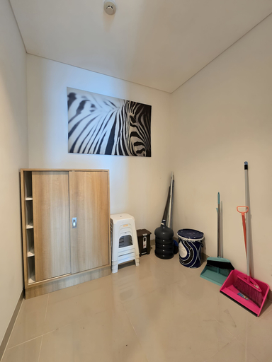Room 3, Amethyst By SanLiving - 3BR & 1 Maid Room - Central Park Mall, Jakarta Barat