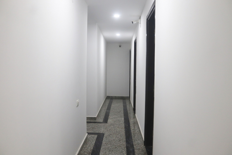 Lobby 4, Axon Stays Near Artemis Hospital Gurgaon Sector 52, Gurgaon