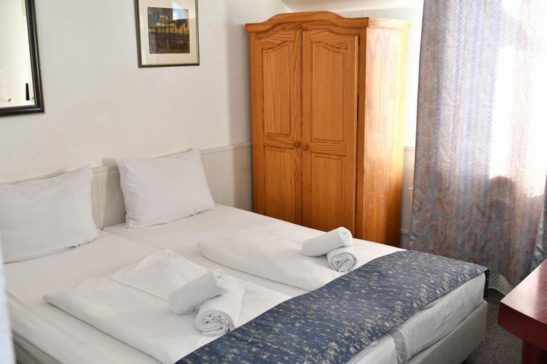 Bedroom 3, Hotel Muenchner Hof, Frankfurt am Main