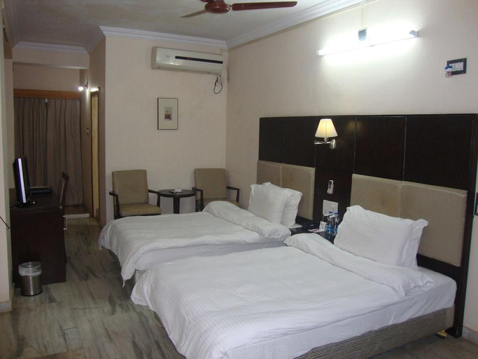 Bedroom 3, Lords Eco Inn - Dahej, Bharuch