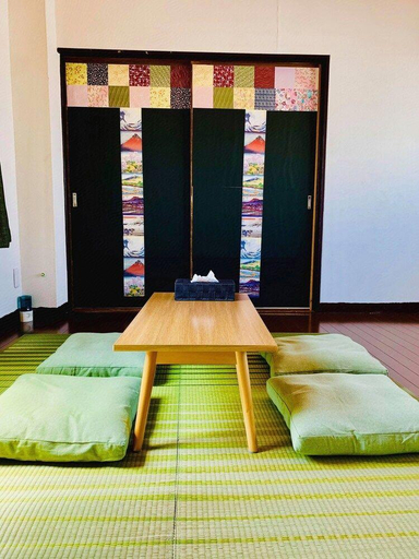 Bedroom 2, 777 Takamatsu.Guest House, Takamatsu