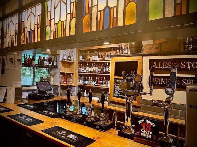 Food & Drinks 4, The Charlton Arms, Shropshire