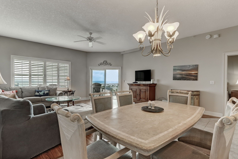 Living area 4, Top Floor Beach View Condo Ocean Park 409, Nassau