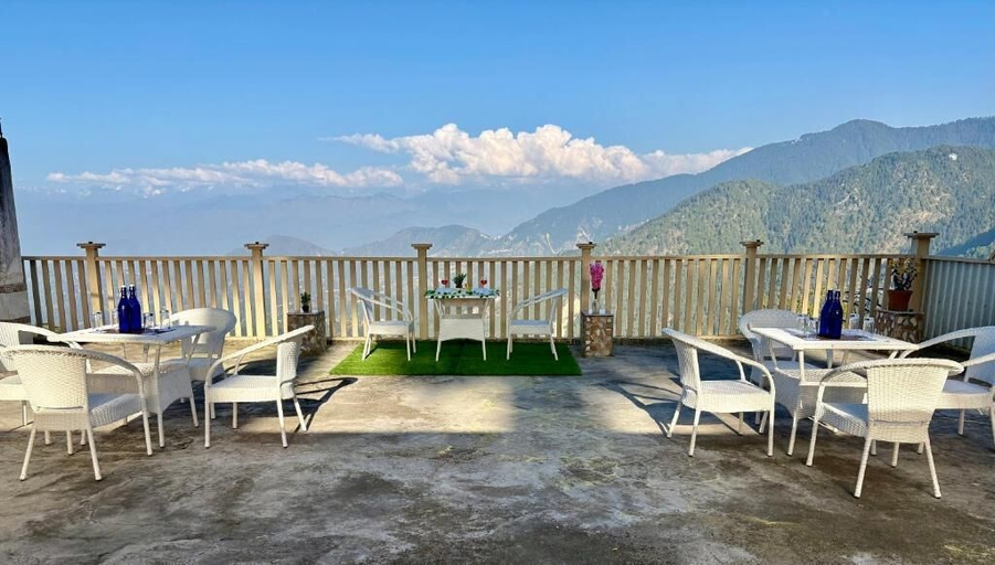 Outdoor dining 2, Hotel Mini Switzerland, Chamba
