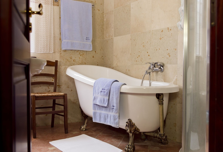 Bathroom 4, Gigliotto Agriturismo, Catania