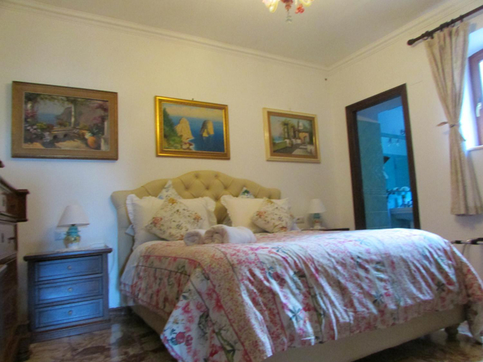 Bedroom 2, B&B Palazzo a Mare, Napoli